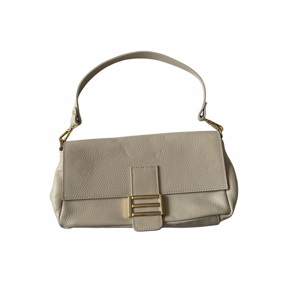 Elegant Cream leather Handbag